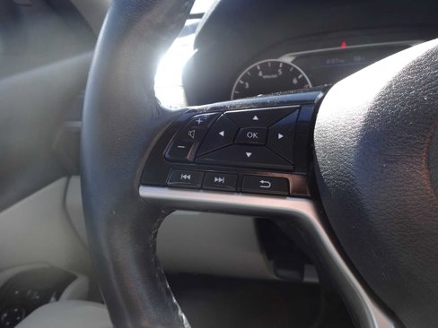 Used 2020 Nissan Altima 2.5 SV image 19