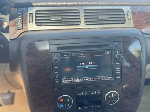 Used 2007 GMC Yukon Denali image 23