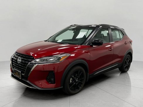 Used 2024 Nissan Kicks SR w/ SR Premium Package image 9