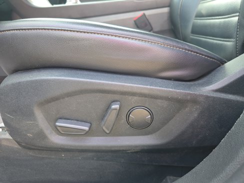 Used 2020 Ford Edge SEL w/ Convenience Package image 13