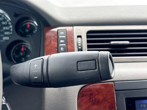 Used 2013 Chevrolet Avalanche LT w/ All-Star Edition image 16