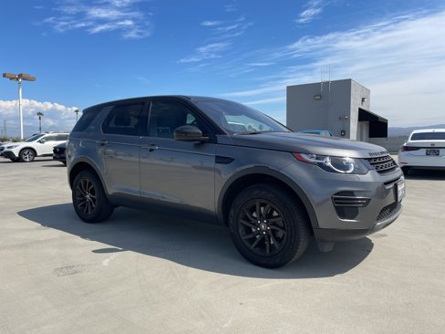 Used 2019 Land Rover Discovery Sport SE image 1