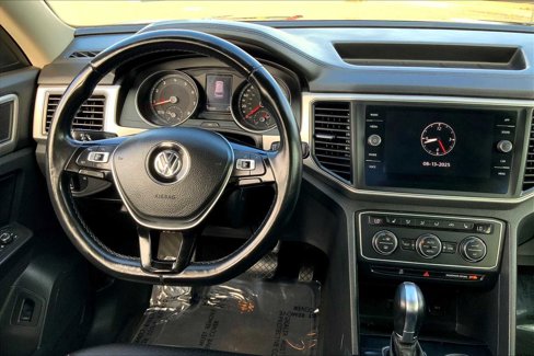 Used 2019 Volkswagen Atlas SE w/ Panoramic Sunroof Package image 5