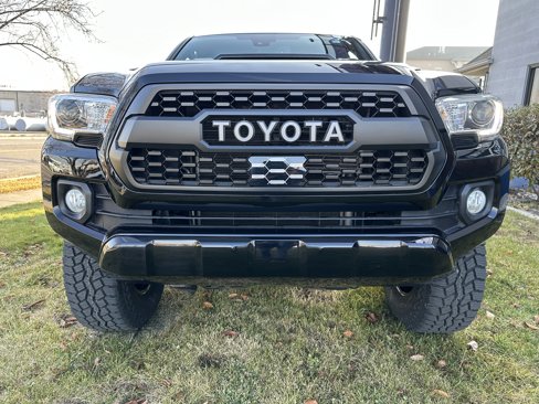 Used 2020 Toyota Tacoma TRD Off-Road image 13