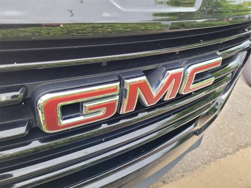 Used 2022 GMC Terrain SLE w/ Driver Convenience Package image 13
