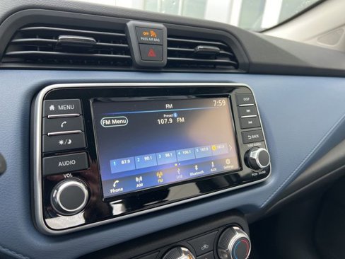 New 2025 Nissan Versa SV w/ Trunk Package image 9