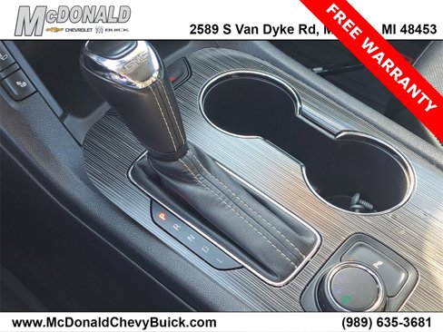 Used 2019 GMC Acadia SLT w/ LPO, Floor Liner Package image 16