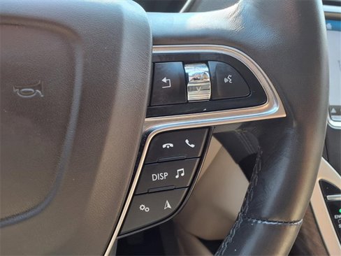 Used 2019 Lincoln Nautilus Reserve image 15