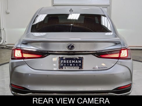 Used 2022 Lexus ES 300h w/ Premium Package image 9