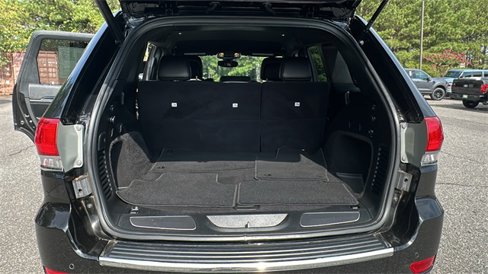 Used 2019 Jeep Grand Cherokee Limited image 18