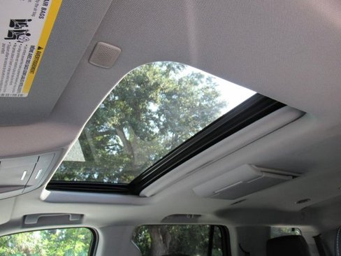 Used 2018 Chevrolet Tahoe Premier image 25