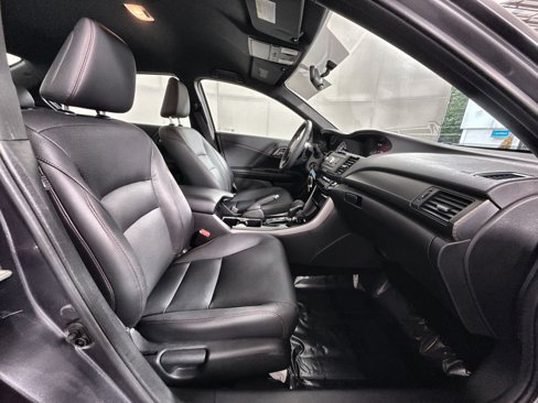 Used 2017 Honda Accord Sport Special Edition image 25