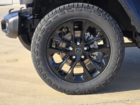 New 2025 Jeep Gladiator Sport image 9