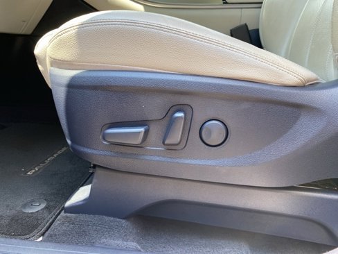 Used 2022 Hyundai Palisade SEL w/ 8P Bench Seat Package image 11
