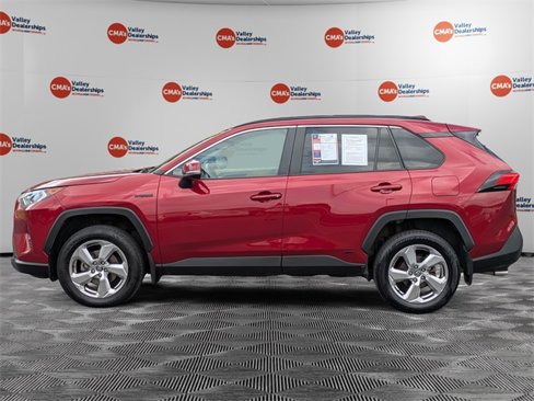 Used 2021 Toyota RAV4 XLE Premium image 8