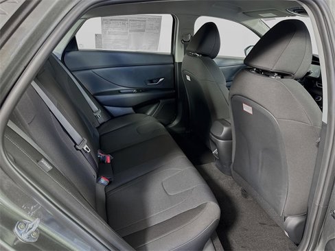 New 2025 Hyundai Elantra SE image 25