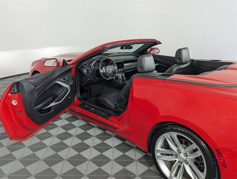 Used 2017 Chevrolet Camaro LT image 38