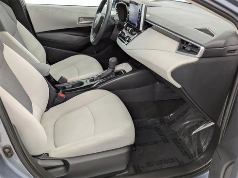 Used 2020 Toyota Corolla LE image 28