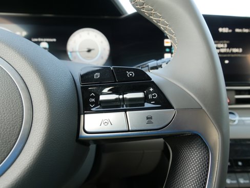 Certified 2023 Hyundai Elantra SEL w/ Convenience Package image 22