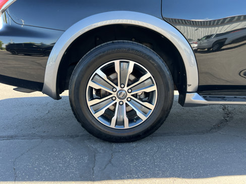 Used 2018 Nissan Armada SL w/ Moonroof Package image 18