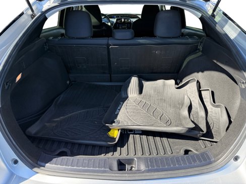 Used 2018 Toyota Prius Four image 17