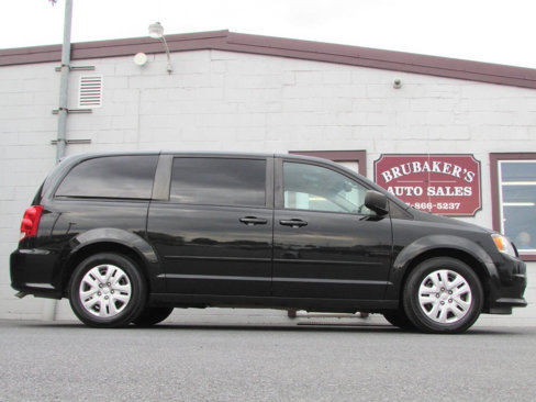 Used 2017 Dodge Grand Caravan SE w/ Power Window Group image 9