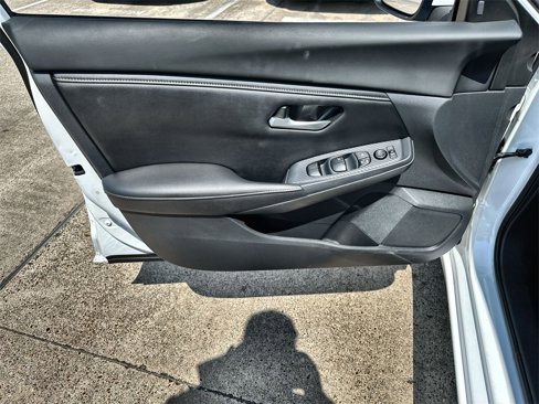 Used 2022 Nissan Sentra SV image 21