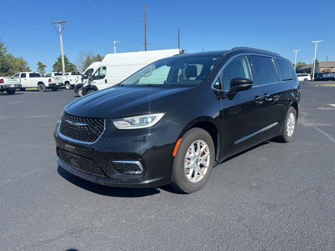 Used 2021 Chrysler Pacifica Touring-L image 5
