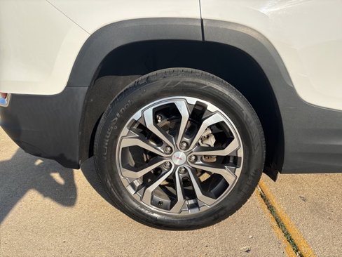Used 2019 GMC Terrain SLT w/ Preferred Package image 9