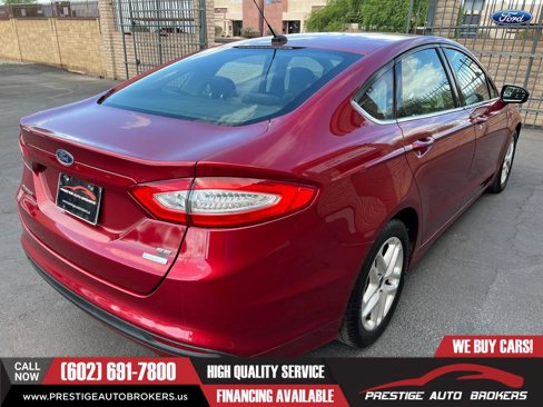 Used 2016 Ford Fusion SE image 11