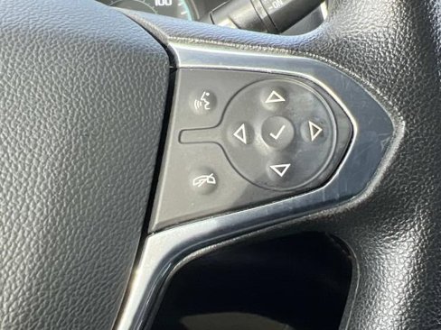 Used 2021 Chevrolet Traverse LS image 24