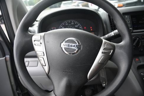 Used 2021 Nissan NV200 S w/ Back Door Glass Package image 12