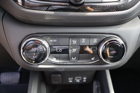 Used 2022 Chevrolet TrailBlazer LT w/ Convenience Package image 19