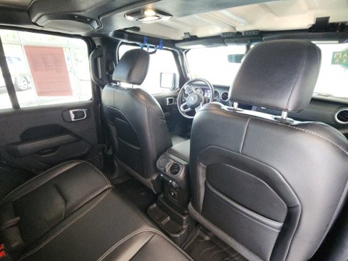 Certified 2021 Jeep Wrangler Unlimited Sahara w/ Cold Weather Group image 26