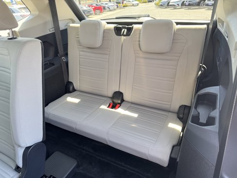 Certified 2024 Volkswagen Tiguan S image 34