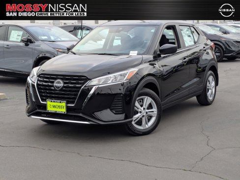 New 2025 Nissan Kicks Play S image 1
