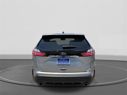 Certified 2020 Ford Edge SE image 6
