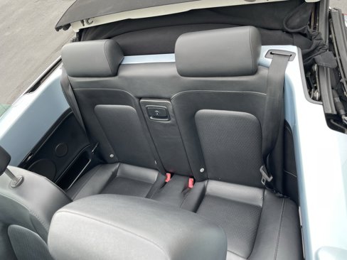 Used 2009 Volkswagen Beetle S image 11