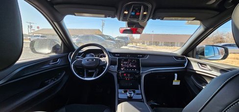 New 2025 Jeep Grand Cherokee L Altitude image 48