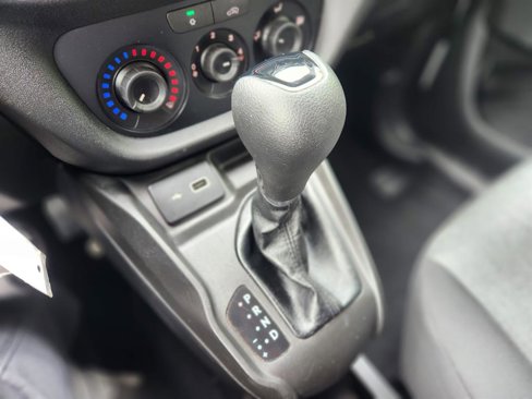 Used 2021 RAM ProMaster City Tradesman SLT image 27
