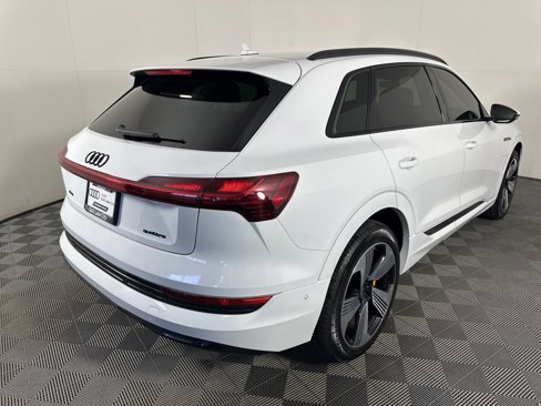 Used 2023 Audi e-tron Premium Plus w/ Premium Plus Package image 6