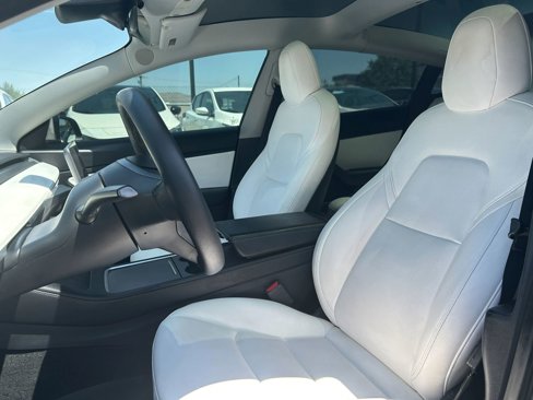 Used 2021 Tesla Model 3 Long Range image 11