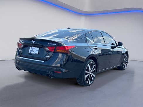 Used 2020 Nissan Altima 2.5 Platinum image 11