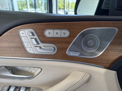 Used 2020 Mercedes-Benz GLS 450 4MATIC image 18