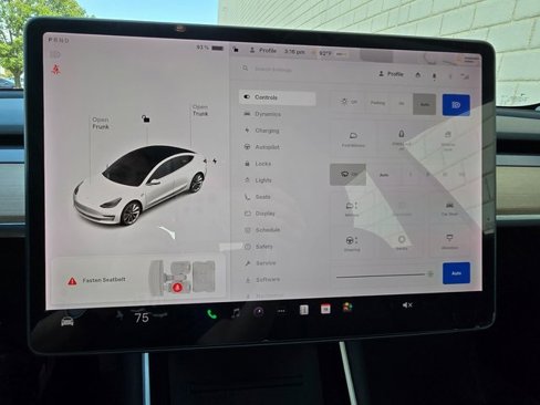 Used 2020 Tesla Model 3 Performance image 39