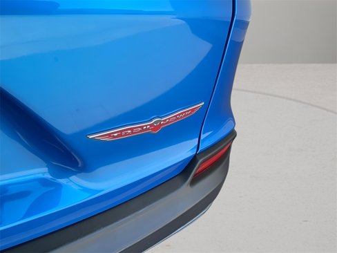 Used 2020 Jeep Cherokee Trailhawk image 8