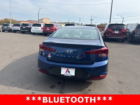 Used 2020 Hyundai Elantra SE image 4