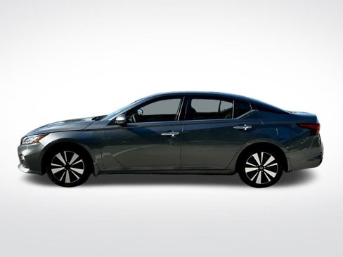 Used 2021 Nissan Altima 2.5 SV image 3
