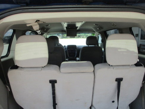 Used 2011 Dodge Grand Caravan Crew w/ Entertainment Group 1 image 6