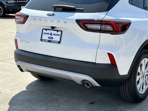 New 2025 Ford Escape Active image 7